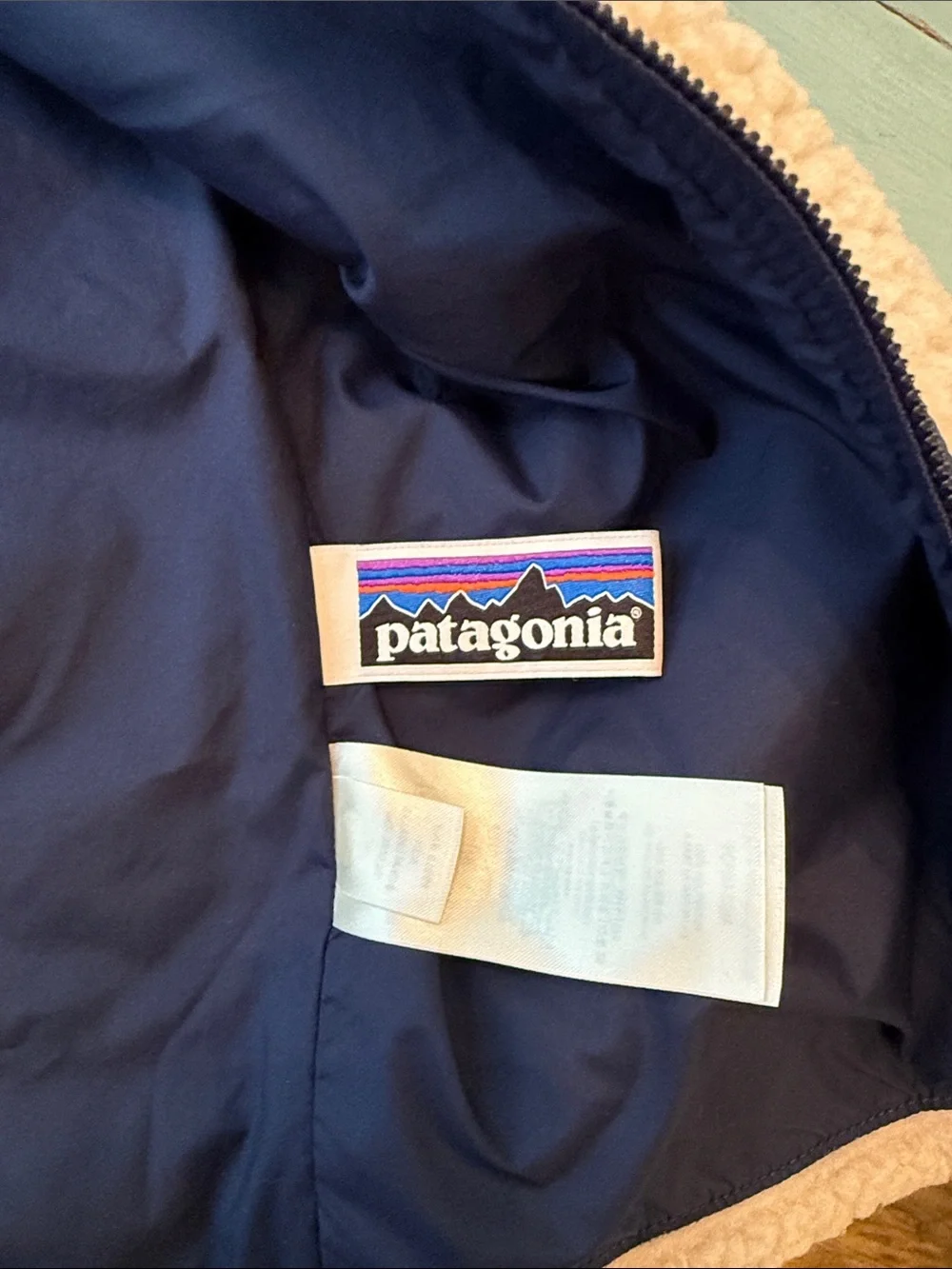 Patagonia Kids' Retro-X® Vest Natural w/Navy